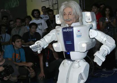 El robot Albert Hubo en la Campus Party