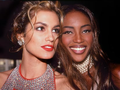 Cindy Crawford y Naomi Campbell en una fiesta en Nueva York en 1992.
