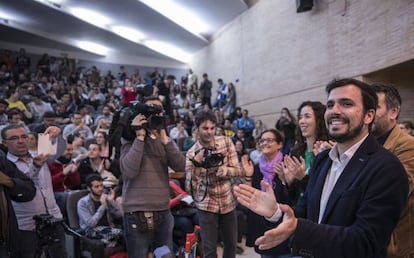 Alberto Garzón, candidato de Unidad Popular- Izquierda Unida, en la Universidad de Málaga.