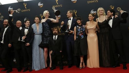 ‘Juego de Tronos’ desbanca a ‘Frasier’ en Emmys y en millones