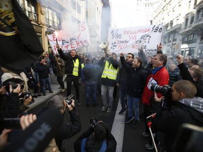 Manifestación de taxistas en la Gran Vía el pasado 21 de enero.