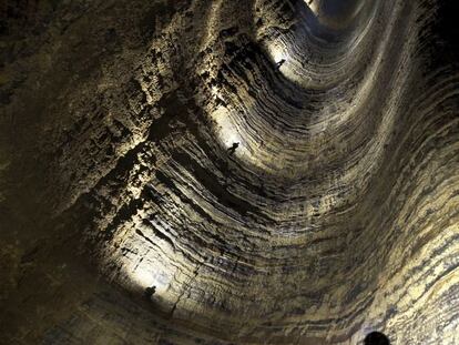 A medio kilómetro bajo tierra