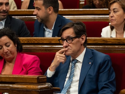 El socialista Salvador Illa, en un momento de un Pleno en el Parlament.