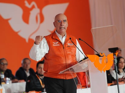 Dante Delgado da un discurso al final del consejo nacional de Movimiento Ciudadano, el 4 de diciembre en Ciudad de México.