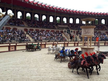 Representación de El signo del triunfo, en el anfiteatro de Puy du Fou.