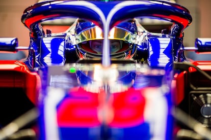 Brendon Hartley, de Toro Rosso, durante los primeros tests de invierno de Fórmula 1 en Montmeló (España).