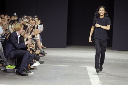 El dise&ntilde;ador Alexander Wang, el pasado septiembre, tras su desfile para primavera/verano 2013 en Nueva York.