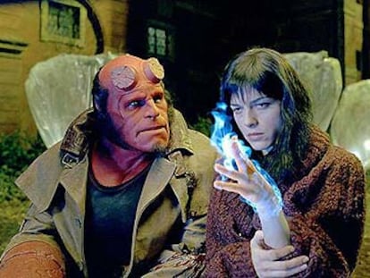 Ron Perlman y Selma Blair, en una imagen de <i>Hellboy.</i>