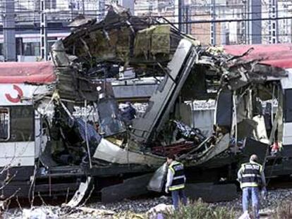 Estado en que quedó uno de los vagones de tren después de la explosión.