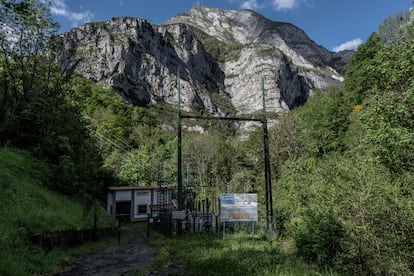 San Pedro Hydroelectric Power Plant, one of those that produce electricity in the Sajambre Valley. 