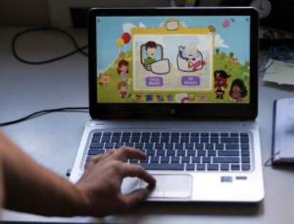 Kidbox fue creada y desarrollada durante en 2011 por el uruguayo Alan Kind y su socio, el argentino afincado en Uruguay Martín Larre, y en mazo de 2012 fue lanzada oficialmente, en una prueba con 250 familias de diferente países de Latinoamérica.