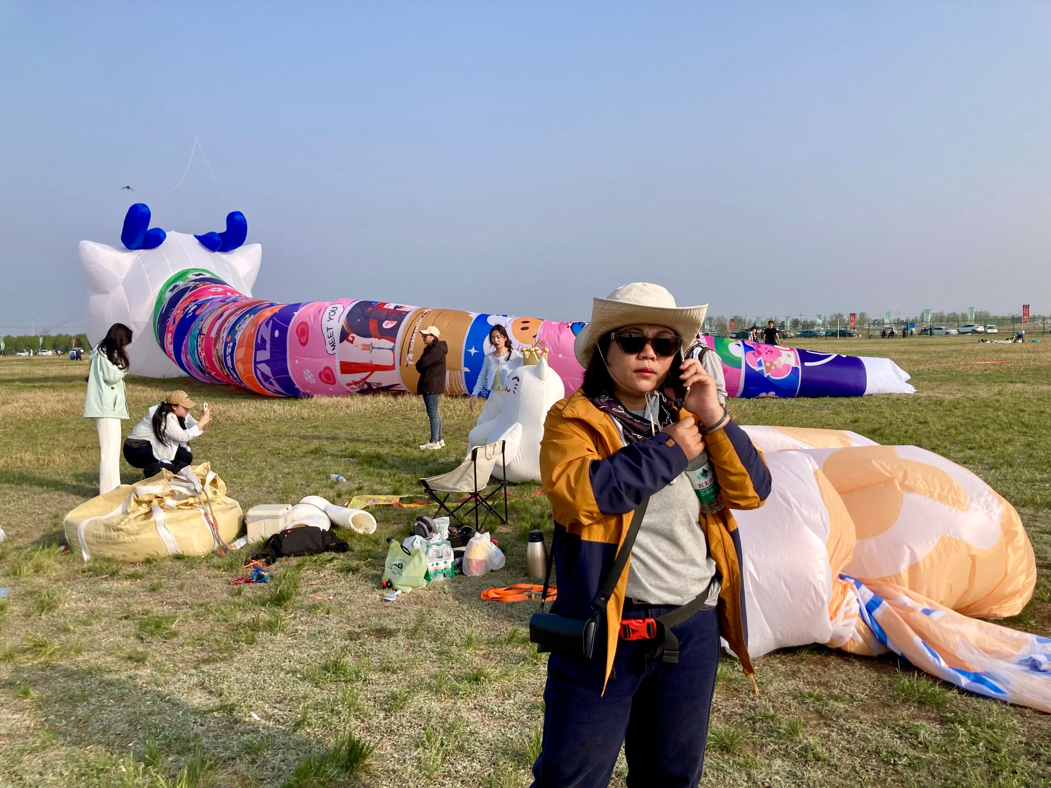 La diseñadora de cometas y empresaria Chu Xiao Juan en el festival internacional de cometas de Weifang, el viernes 17 de abril.