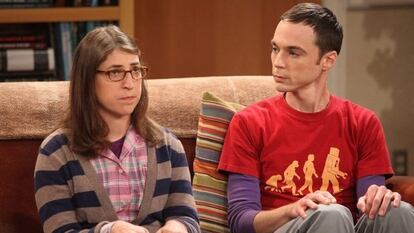 Amy e Sheldon, personagens de ‘The Big Bang Theory’.