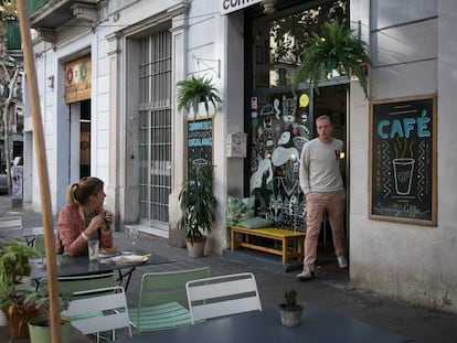 La calle de Parlament con Viladomat, en el barrio de Sant Antoni, el pasado viernes. 