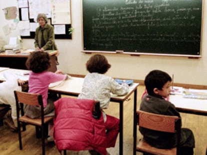 Alumnos en una escuela básica de Portugal.