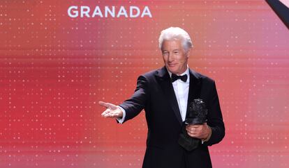 Richard Gere, recoge el Goya Internacional.