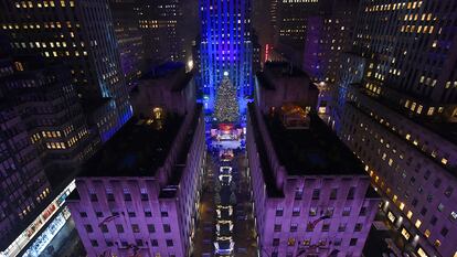 IMAGE DISTRIBUTED FOR TISHMAN SPEYER - The Rockefeller Center Christmas Tree stands lit, Wednesday, Nov. 30, 2016, in New York. The 94-foot tall Norway spruce is covered with more than 50,000 multi-colored LED lights. (Photo by Diane Bondareff/Invision for Tishman Speyer/AP Images)