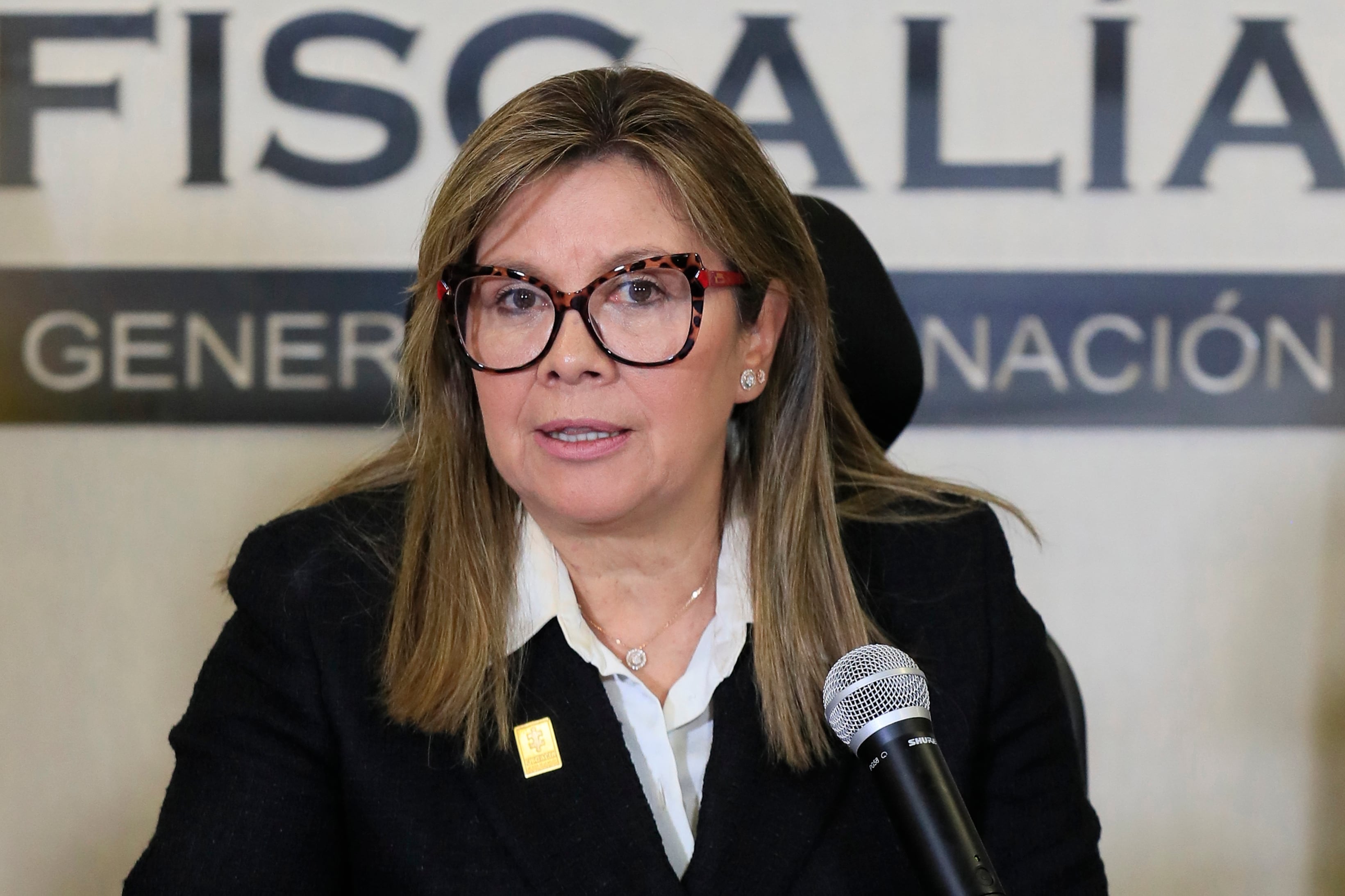 La fiscal general le pide a Petro reactivar las ordenes de captura contra alias “Calarcá”