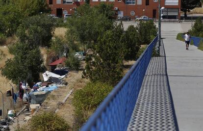 Chabolas en el descampado, propiedad de Adif y del Ayuntamiento.