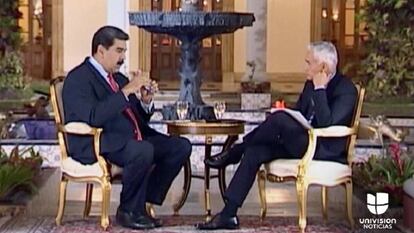 Maduro durante a entrevista a Jorge Ramos (à esquerda)