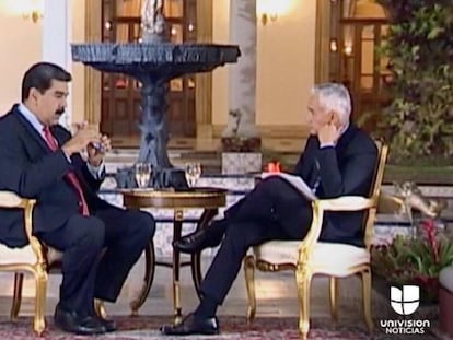 Maduro durante a entrevista a Jorge Ramos (à esquerda)