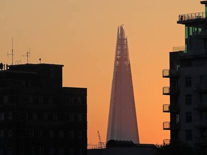 El edificio The Shard, el más alto de Londres, este jueves al atardecer. 