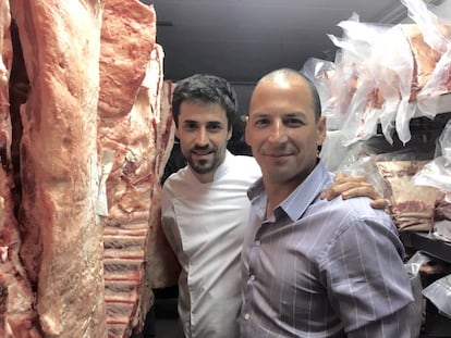 PABLO RIVERO CON EL COCINERO GUIDO TASSI / CAPEL