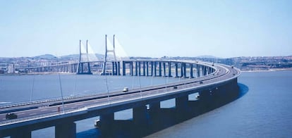 Puente Vasco de Gama en Lisboa, operado por Itínere.