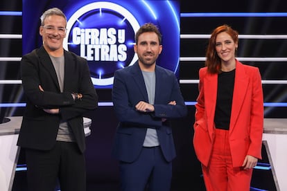 David Calle, Aitor Albizua y Elena Herraiz, expertos y presentador de 'Cifras y letras'.