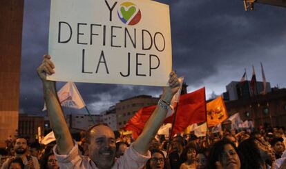 Movilización en defensa de la JEP, en marzo.