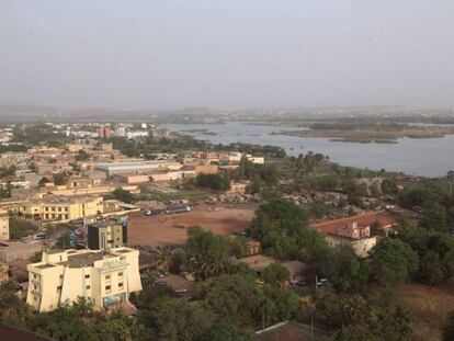 Distrito de N'golonina, frente al río Níger, en Bamako, capital de Mali.