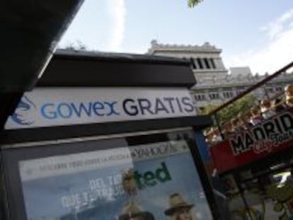 Un cartel de la firma de wifi Gowex en un kiosco de Madrid