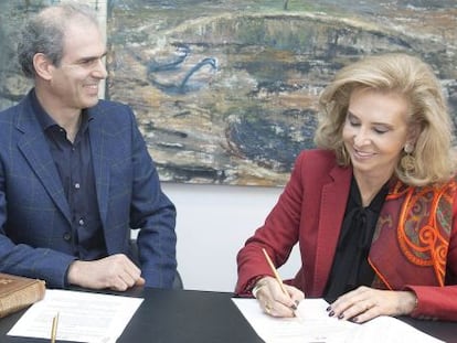 El director de orquesta Yaron Traub y la presidenta del Palau de la M&uacute;sica firman contrato por dos a&ntilde;os. 