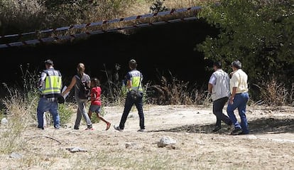 La tercera víctima del pederasta, el pasado sábado durante la reconstrucción con la policía.