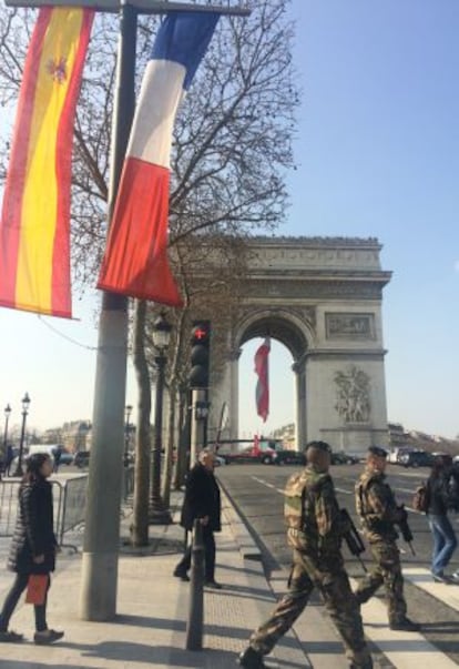 París, engalanada con banderas españolas con motivo de la visita del Rey.