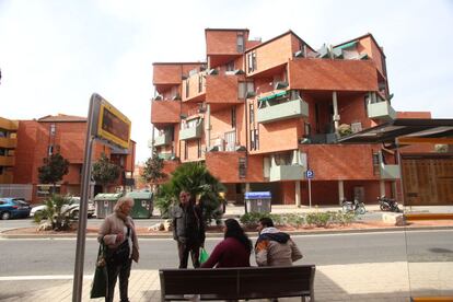El polèmic edifici del barri de Gaudí, a Reus.