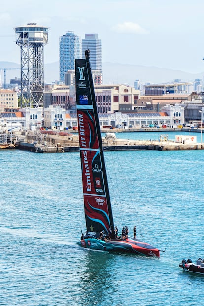 El 'Taihoro' en Barcelona. "Esa es la belleza y también la pesadilla de este trofeo: nunca sabes lo que te espera", dice el neozelandés.