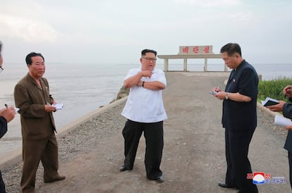 Kim Jong Un visita el condado de Sindo, en Pyongyang. 