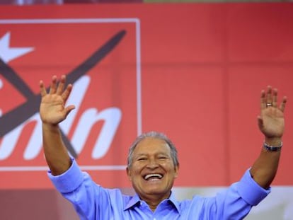 El candidato del FMLN, Salvador S&aacute;nchez Cer&eacute;n.