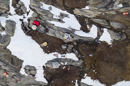 Una fotografía aérea del campo de trabajo del oceanógrafo David Holland en el glaciar Helheim, en Tasiilaq, el 20 de junio de 2018.