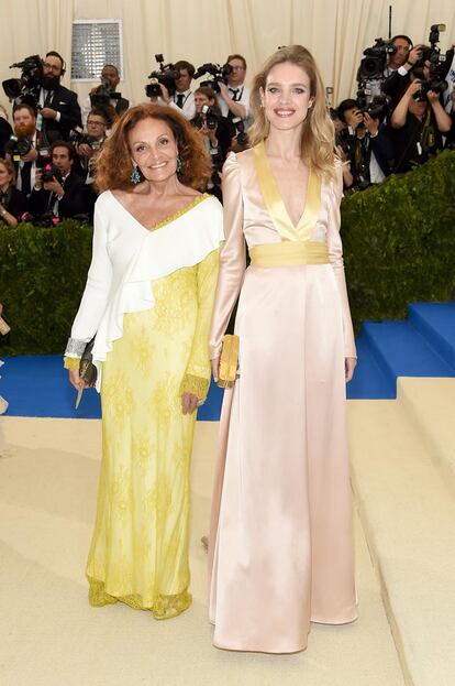 Diane von Furstenberg y  Natalia Vodianova.