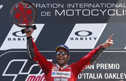 Danilo Petrucci celebra su triunfo en el Gran Premio de Italia.