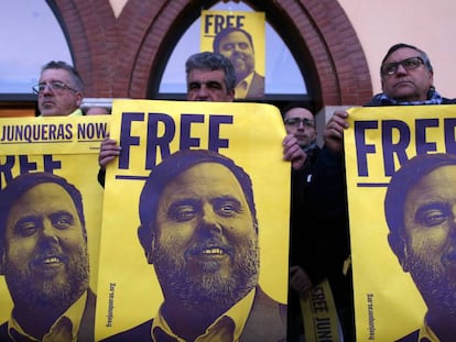 Protesta por el encarcelamiento de Oriol Junqueras en Sant Vicenç dels Horts (Barcelona), el pasado mes de febrero.