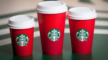 Los nuevos vasos para estas Navidades de Starbucks.