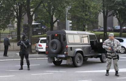 Las fuerzas de seguridad serbias custodian el tribunal de Belgrado donde se encuentra Ratko Mladic.