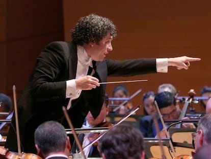 Gustavo Dudamel en el Walt Disney Concert Hall, en Los &Aacute;ngeles, el 29 de septiembre.