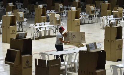 Un centro electoral en Cali, Colombia, este sábado.