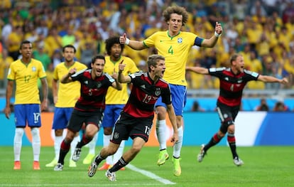 M&uuml;ller celebra el primer gol de Alemania en el estadio  Mineirao. 