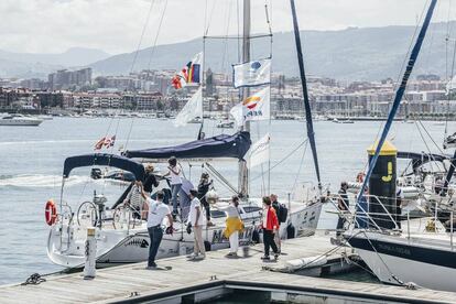 Puerto de Bermeo, en Bizkaia, durante el Camino a Vela de 2021.