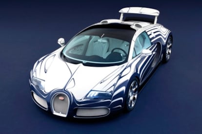 El L'Or Blanc de Bugatti, un modelo exclusivo desarrollado a partir del Veyron que cuenta con acabados de porcelana y se venderá por 1,65 millones.